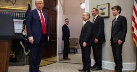 ترامپ «استارگیت» را در آمریکا کلید زد / ۵۰۰ میلیارد دلار برای زیرساختهای هوش مصنوعی ترامپ «استارگیت» را در آمریکا کلید زد / ۵۰۰ میلیارد دلار برای زیرساختهای هوش مصنوعی