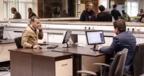 حقوق این دسته از کارمندان سه برابر فرهنگیان است ! | تکلیف حقوق معلمان چه میشود؟ حقوق این دسته از کارمندان سه برابر فرهنگیان است ! | تکلیف حقوق معلمان چه میشود؟