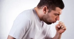 درمان فوری سرفه و گلودرد در خانه | سرفه‌ها را جدی بگیرید