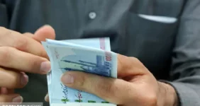 یارانه چه کسانی در سال ۱۴۰۴ قطع میشود؟ + اینفوگرافی یارانه چه کسانی در سال ۱۴۰۴ قطع میشود؟ + اینفوگرافی