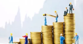 دستمزد ۱۴۰۴ پیش از رسیدن به سفره کارگران تبخیر شد