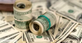 دلار در بازار تخت گاز گرفت (۲۰ اردیبهشت ۱۴۰۴) دلار در بازار تخت گاز گرفت (۲۰ اردیبهشت ۱۴۰۴)