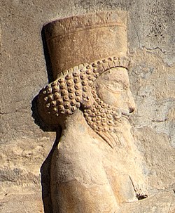 نبرد کوناکسا, کوروش جوان