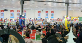استقبال خانواده‌ها از یک رویداد کودکانه/ جشنواره اسباب بازی تا ۲۷ دی ماه ادامه دارد
