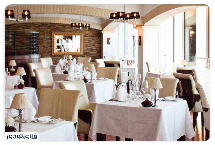 رستوران لا پاریلا 