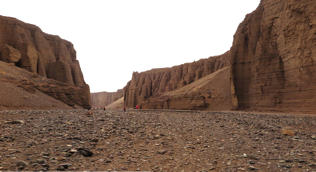 تنگه بوچیر هرمزگان | صخره‌های خاموش پارسیان