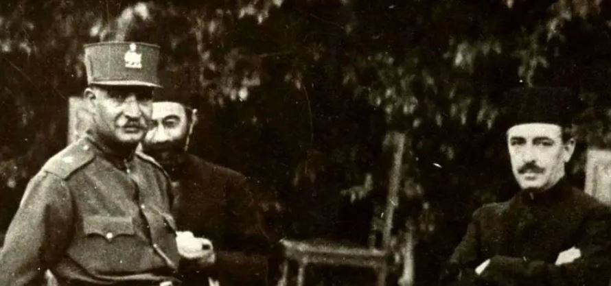 «تیمورتاش» در کنار رضاخان و محمدعلی فروغی + عکس