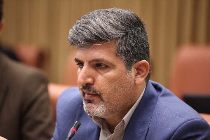 حبیبی: ایجاد بازارچه‌های صنایع دستی فرصتی برای توسعه اشتغال است