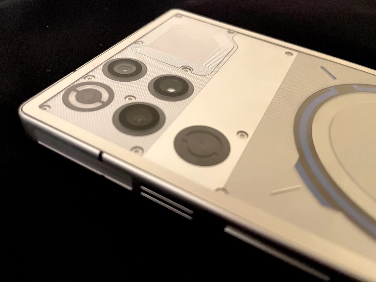 رد مجیک ۱۱ پرو؛ غولی با باتری بی‌پایان و قدرت باورنکردنی