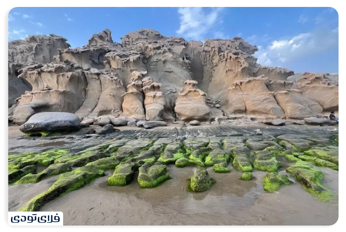 جاهای دیدنی ساحل صخره‌ای مکسر