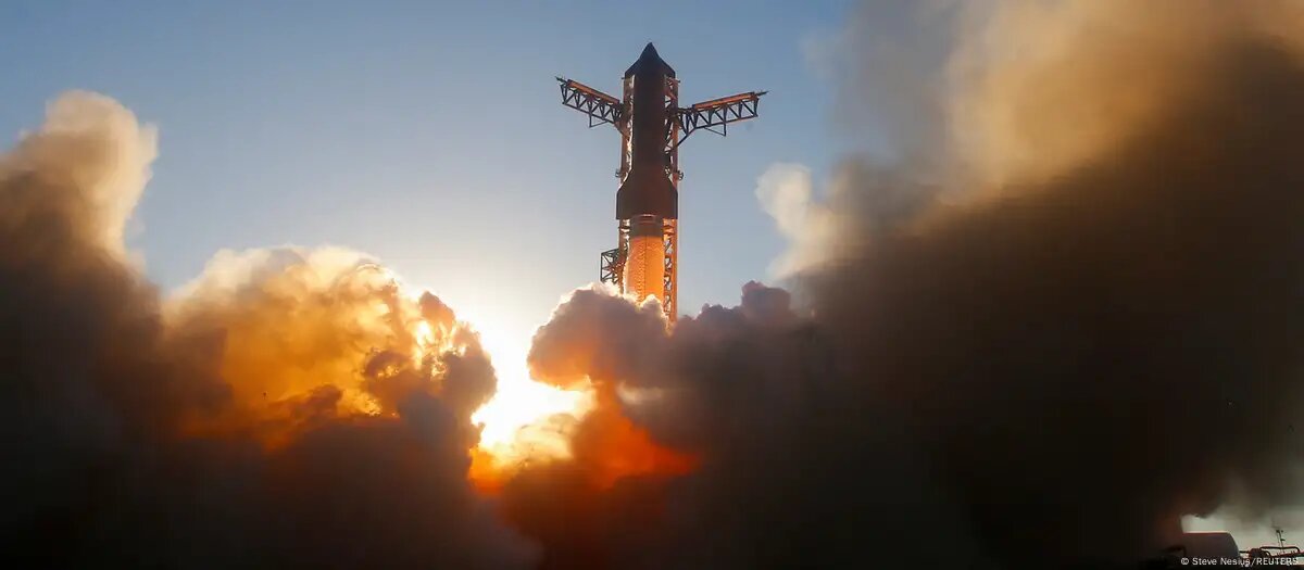 قدرتمندترین موشک جهان آماده پرتاب میشود قدرتمندترین موشک جهان آماده پرتاب میشود