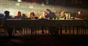 نخستین عکس از «سرزمین فرشته‌ها» در آستانه جشنواره فجر/ این جهان ما نیست!