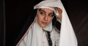 نرگس در اندرونی، عشق در حصار سنت؛ بامدادی از دل تاریخ