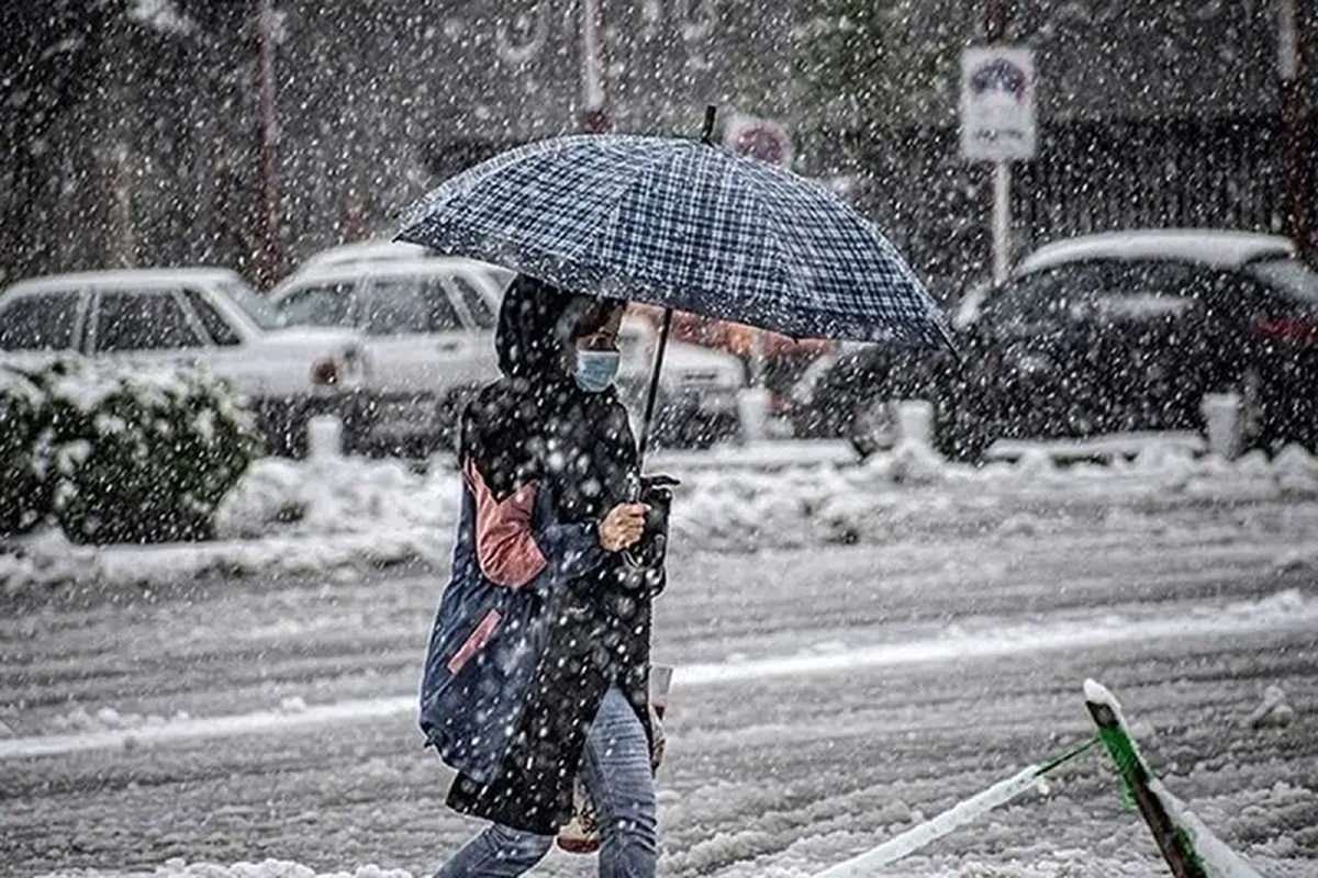 هشدار فوری هواشناسی به تهرانی ها/ برف و باران تا ساعتی دیگر میهمان پایتخت‌نشینان