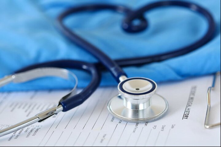 ویزیت پزشکان باید متناسب با جیب مردم باشد