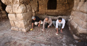 کشف موزاییک ۱۵۰۰ ساله بیزانسی در مدیات ترکیه/ میراثی کم‌نظیر از دل یک آسیاب تاریخی