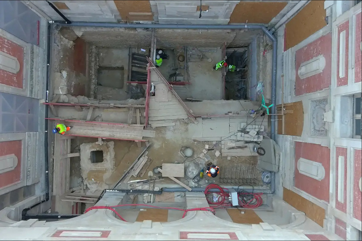 کشف‌های تازه در کاخ ورسای/ پرده‌برداری از رازهای معماری پنهان ملکه و دوفَن