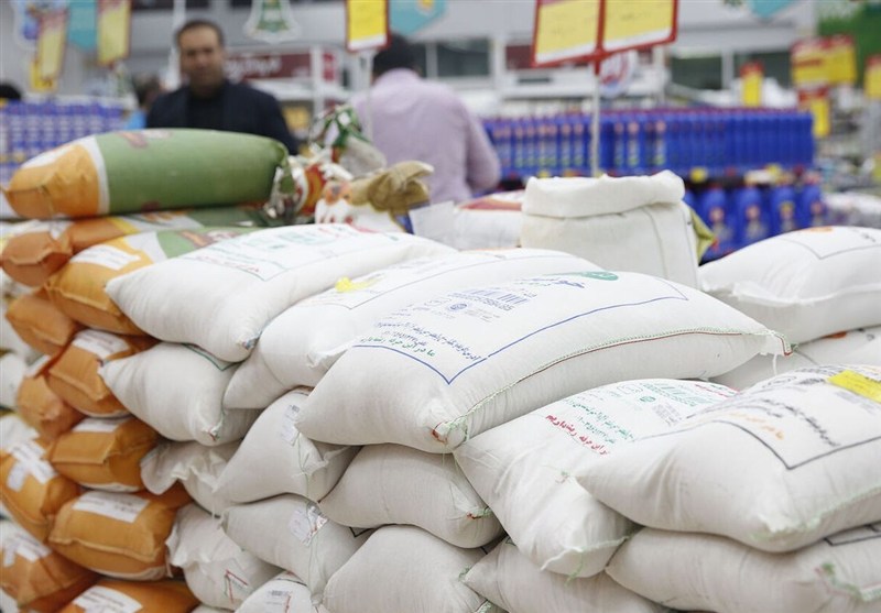 یارانه کالای اساسی به جای واردکننده باید به مردم برسد