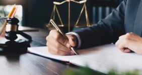 چرا پرونده‌های پیچیده مهاجرت فقط در یونیتکس رویال به نتیجه می‌رسند؟