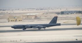 آمریکا عمده تجهیزات خود را از پایگاه العدید قطر خارج کرد+ عکس