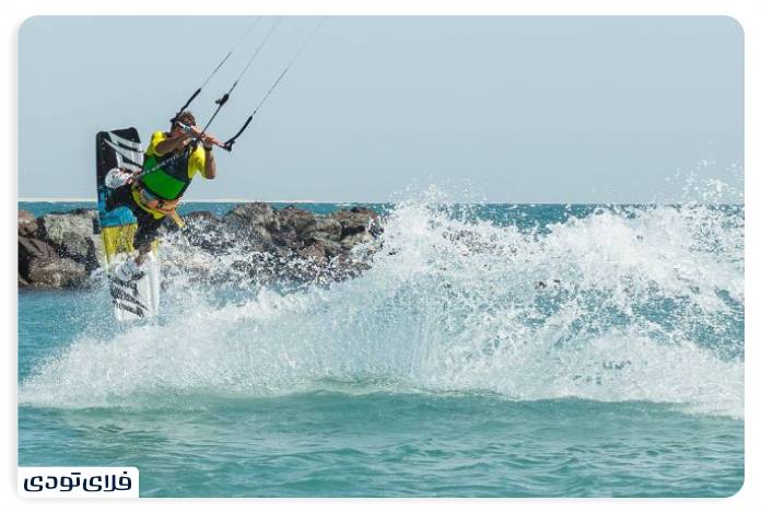 تفریحات دبی کایت سرفینگ از تفریحات شهر دبی