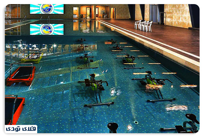 باشگاه انقلاب استخر آفتاب در باشگاه انقلاب