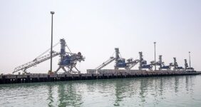 بنادر ایران در سرعت تخلیه کالاهای اساسی رکورد زدند