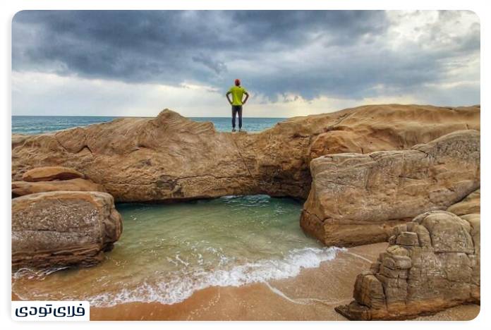 بندر مقام کجاست