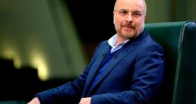 حضور قالیباف در یک مراسم ختم همراه با پدرش +عکس