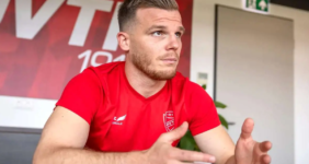 دنیل گرا انتظارات را برآورده نکرد/ بحران در دفاع راست