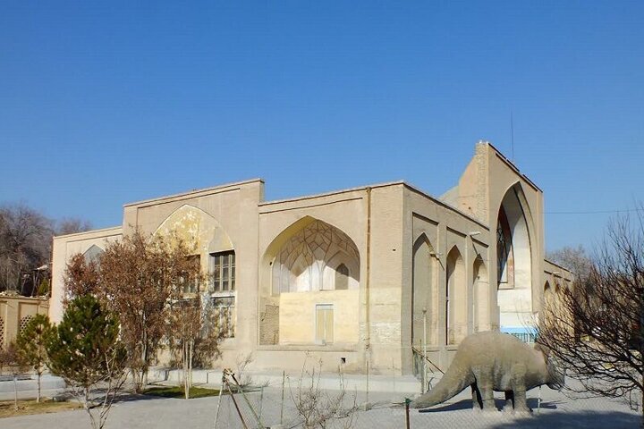 سایه اختلاف بر یک میراث جهانی؛ تالار تیموری اصفهان در معرض تخریب