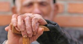 سونامی سالمندی در راه است؛ تنهایی بزرگ‌ترین درد سالمندان ایرانی