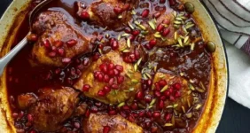 طرز تهیه مرغ سماقی با این دستور ویژه مخصوص مهمانی‌های دوستانه