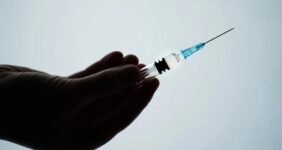 هشدار نسبت به تهدید جان بیمار در اثر تزریقات خانگی 