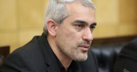 وزیر اقتصاد: مدیریت مرزها به گمرک واگذار شد