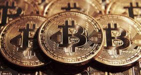 پیش‌بینی قیمت بیت کوین و اتریوم توسط بانک «استاندارد چارترد»