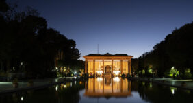 کاخ چهل ستون اصفهان | شاهکار هنر و تاریخ ایران