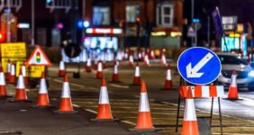 کیمیا صنعت؛ بهترین تولید کننده تابلوهای راهنمایی رانندگی