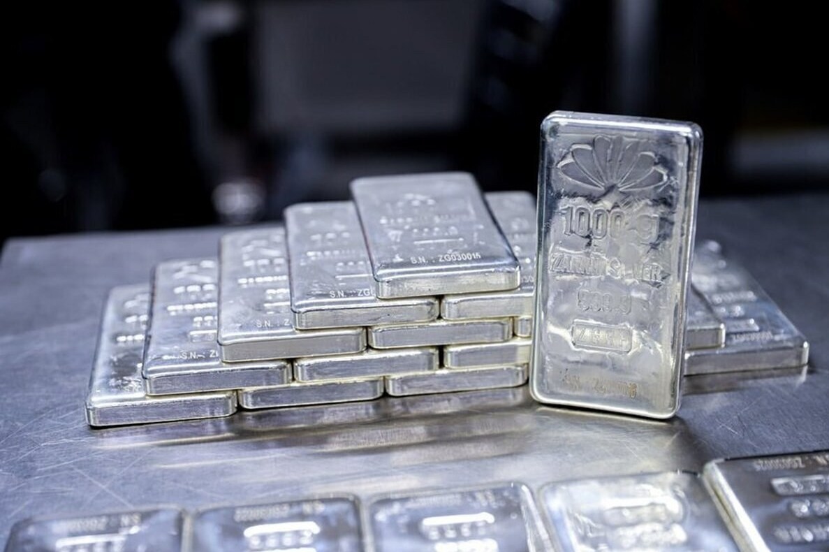 یک تن شمش نقره در بورس کالا معامله شد