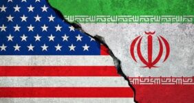 آتش گرفتن ۲ هواپیمای مسافری در بوشهر در پی حملات آمریکا + عکس