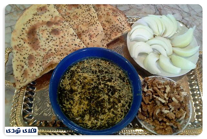 غذاهای سنتی مشهد اشکنه قوروت یا کله جوش مشهدی
