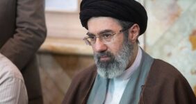 بیعت دادگستری استان تهران با آیتالله سید مجتبی خامنهای بیعت دادگستری استان تهران با آیتالله سید مجتبی خامنهای
