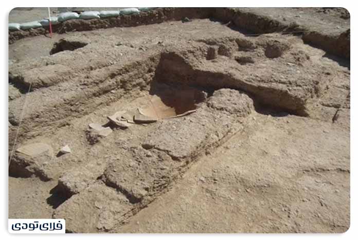 تل آتشین دارستان