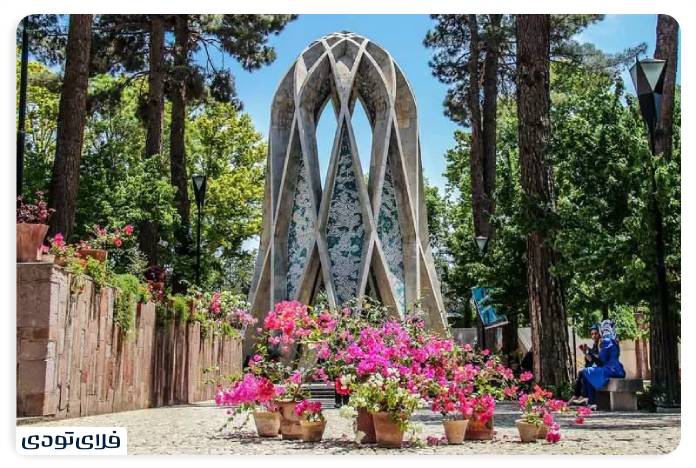 جاهای دیدنی خراسان رضوی آرامگاه خیام از جاهای دیدنی خراسان رضوی