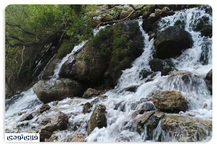 جاهای دیدنی سمیرم چشمه خوانسار سمیرم