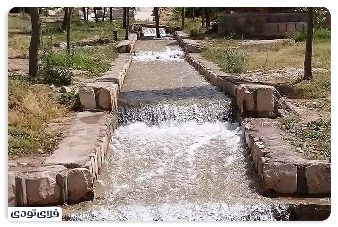 جاهای دیدنی سمیرم چشمه بابازرنگ سمیرم