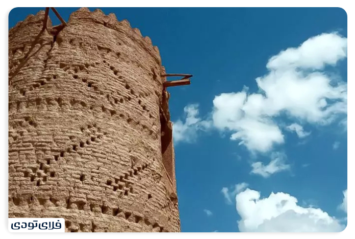 برج حسن کر از جاهای دیدنی قمصر کاشان
