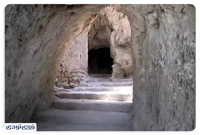 خانه یا سوراخ وروو