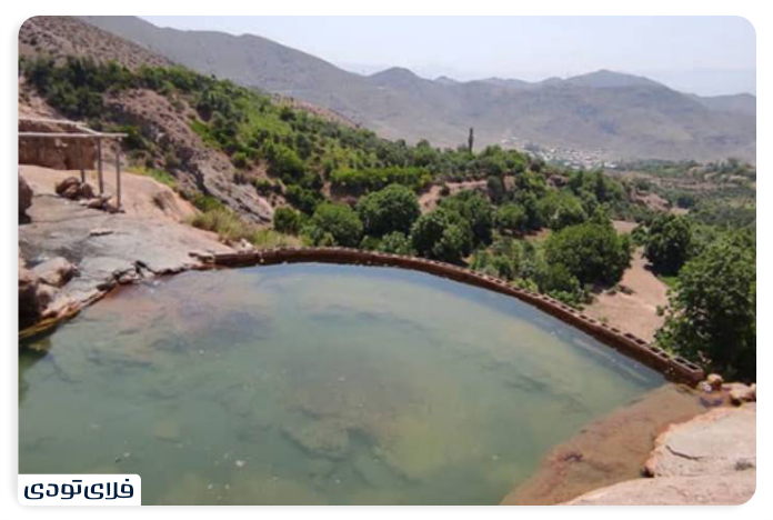 چشمه آب‌گرم ماستخور