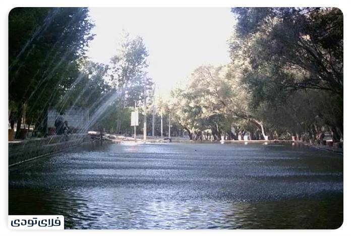 چشمه سیاه